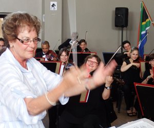 Burgemeester â€œdirigeerâ€ Philharmoniese Orkes